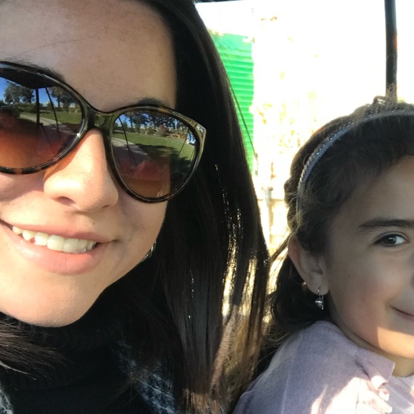 Meet your Posh Ambassador, Christina! - Picture 2 of 5